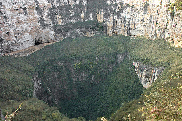  Tiankeng 